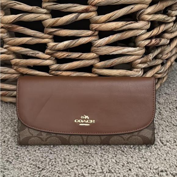 Coach Tan and Brown Women's Wallet - Picture 1 of 7